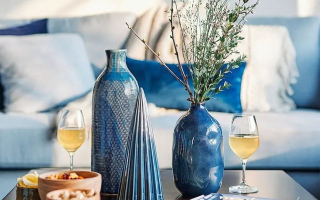 Elegant Mansion With Pools