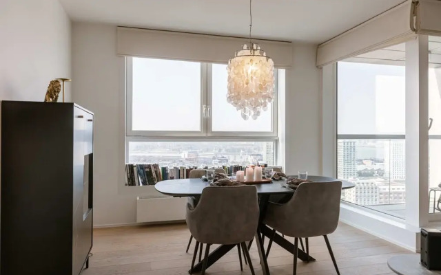 Modern Antwerp Apartment With City Views 2 Bedrooms