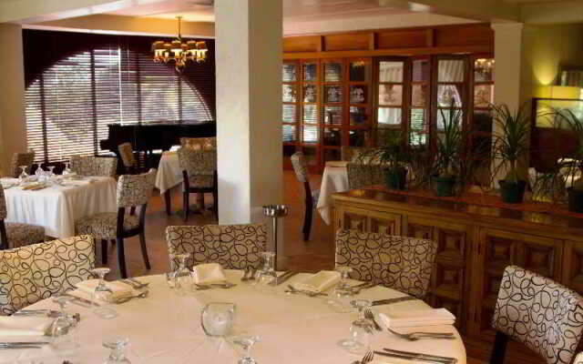 Coronado Golf & Beach Resort