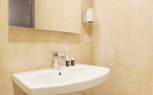 Comfort And Elegant 2Br Sudirman Suites Apartment