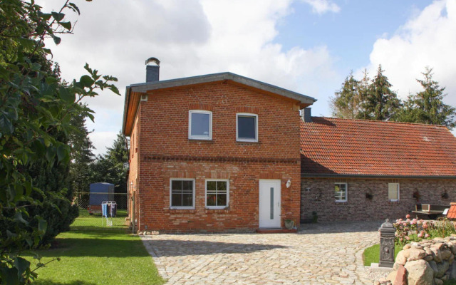 Doppelhaushaelfte, Tankenhagen