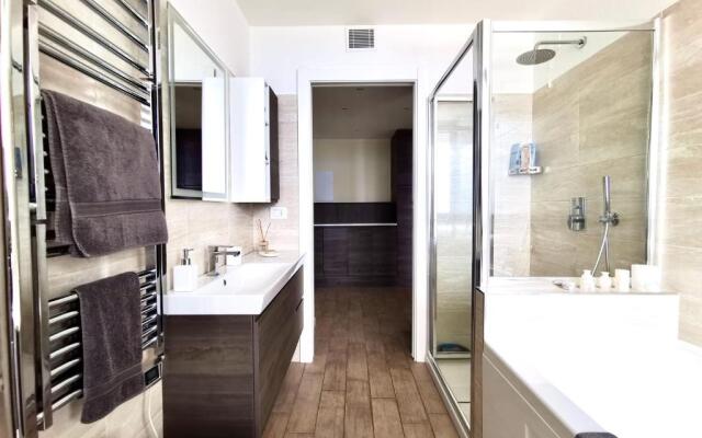 THE VIEW!!! by Design Studio