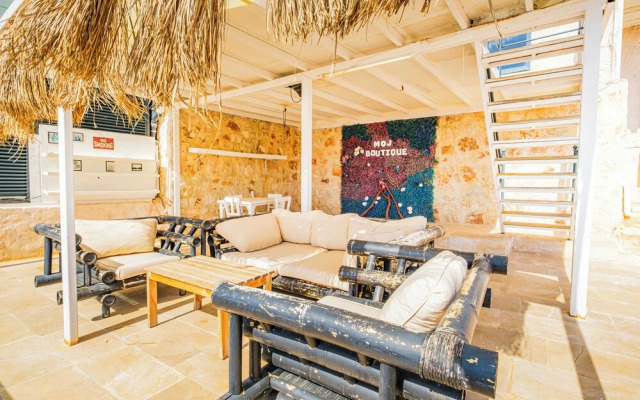 Mojo Boutique Hotel