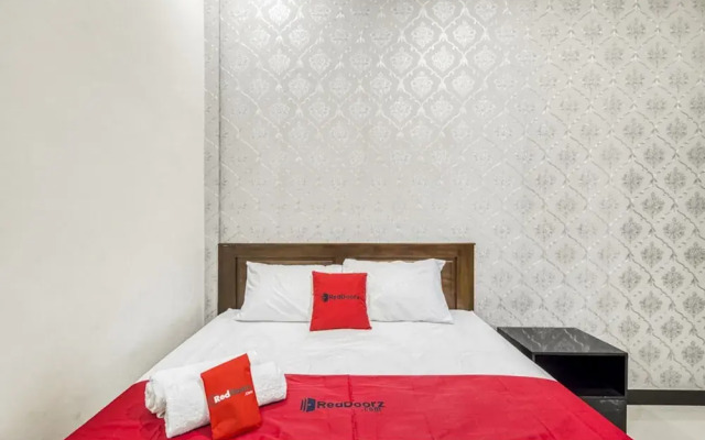 RedDoorz Syariah near Bandara Adisucipto Yogyakarta