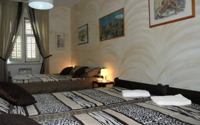 Hostel Carnevale