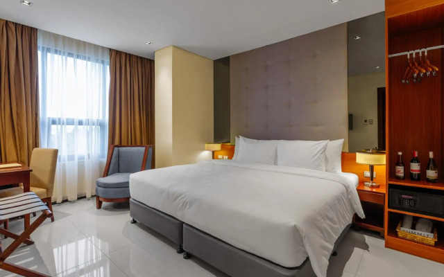 Summit Hotel Tacloban
