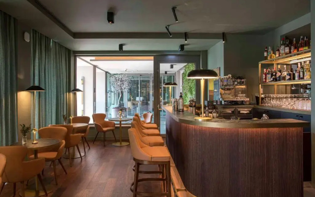 Columbus Urban Resort