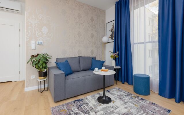 Warsaw Bonifraterska by Renters