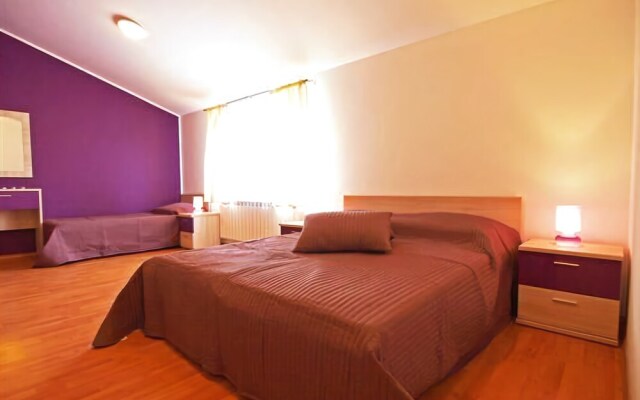 Holiday House Stinjan Licardo