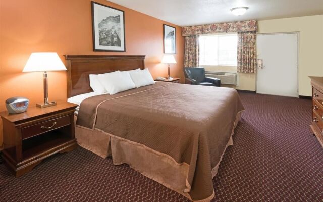 Travelodge Grove City