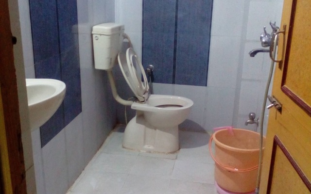 Kanchan Hotel
