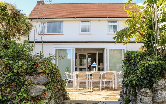 5 Sea Way