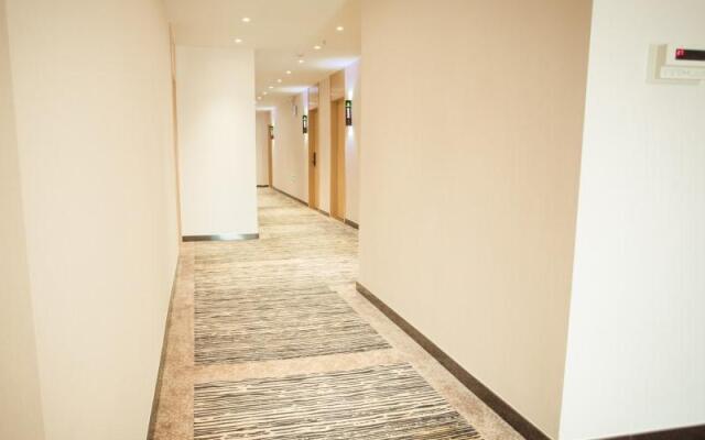 GreenTree Inn Express Nantong Development Zone Guibiyuan