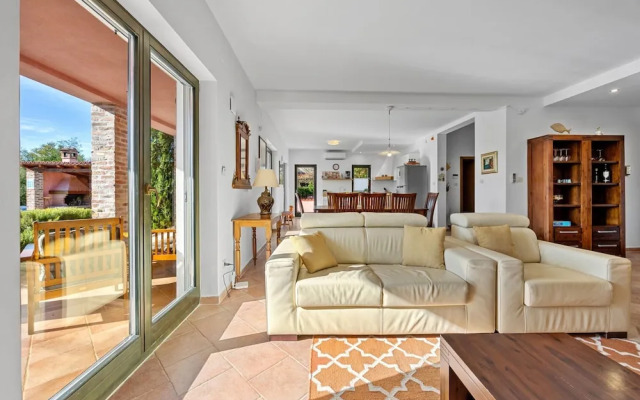 Idyllic Istrian Escape With Pool