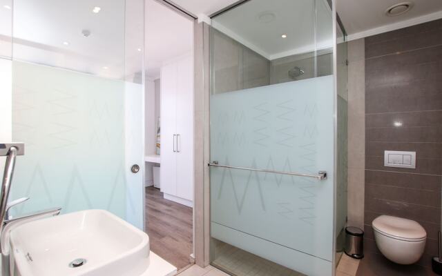 Sandton Smart Apartment Eleven