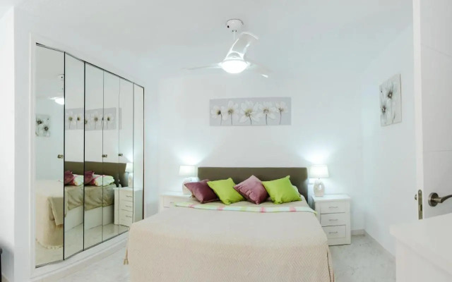 Holiday Suite Playa del Cura