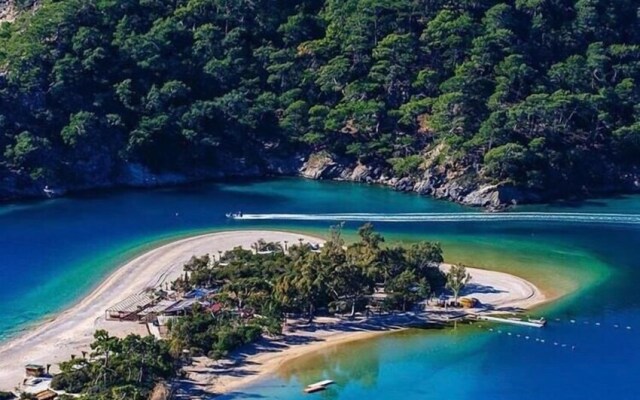 Hix Garden Apart Hotel