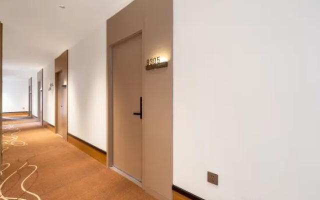 Blue House Hotel (University Town, Bay Tourism Area)