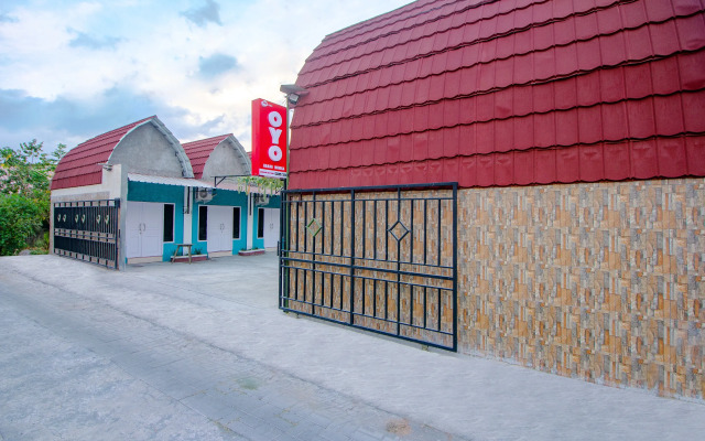 OYO Life 1643 Grand Monica