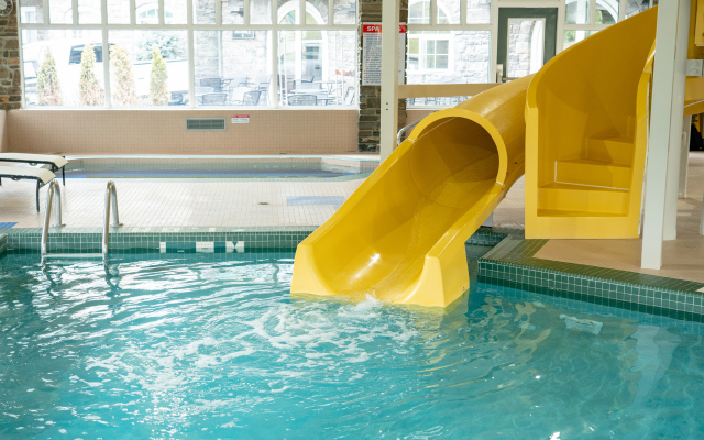 Pocaterra Inn & Waterslide