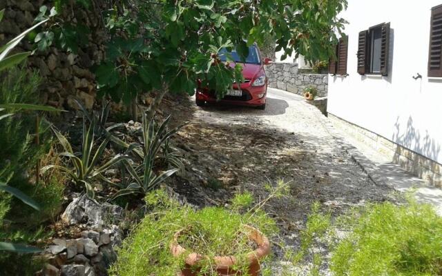 Apartments Vlatko - 100 m from sea