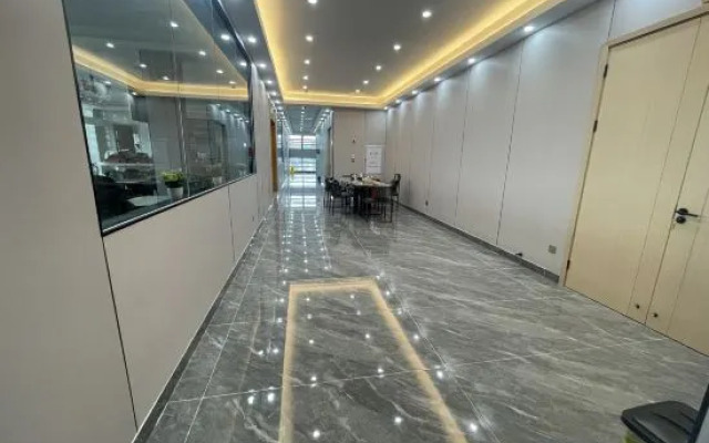 Vienna Hotel (Guangzhou Huangpu Free Trade Zone Xiayuan Subway Station)