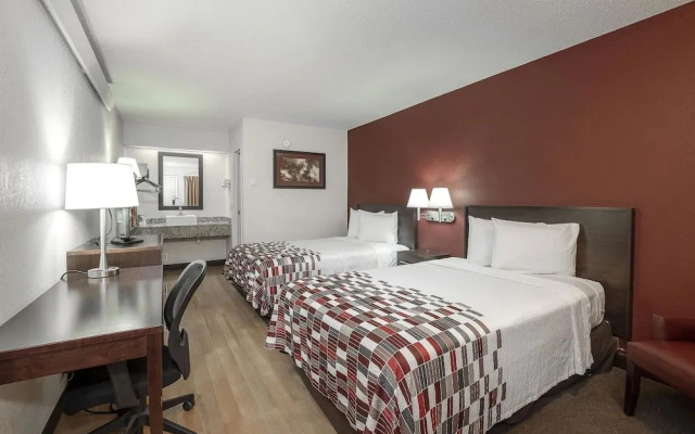 Travelodge by Wyndham Peoria