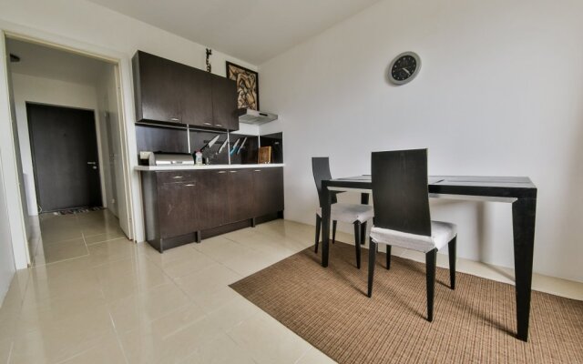 Apartment Indi 2
