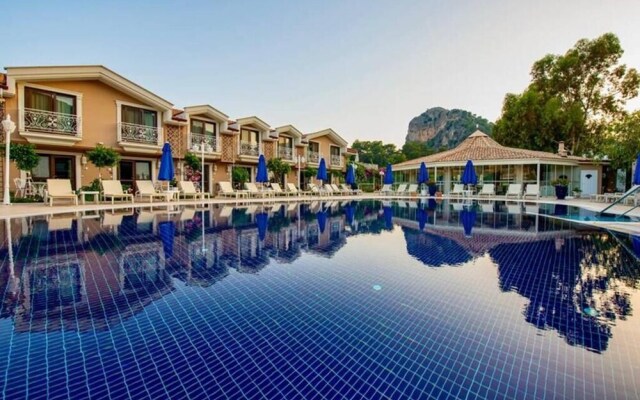 Dalyan Holiday Hotel