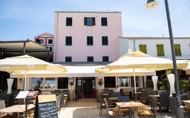 Hotel Marina
