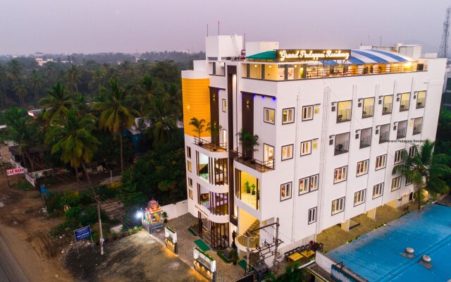 Hotel Grand Padappai Residency