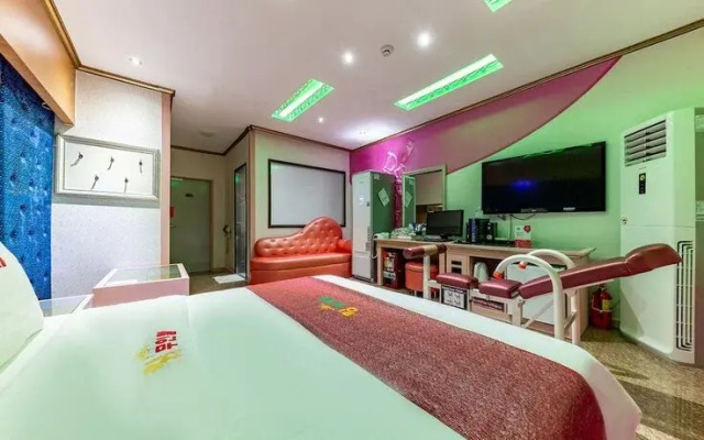 Muan Namak King Self Check-in Motel