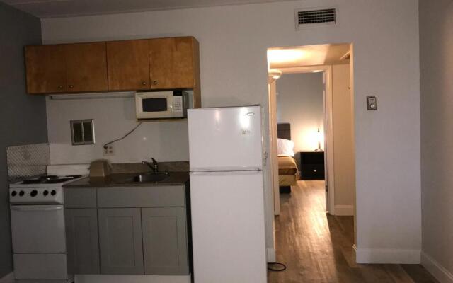 Belmont Inn And Suites