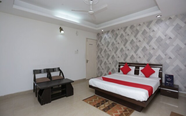 Hotel Abhinav Palace by OYO Rooms