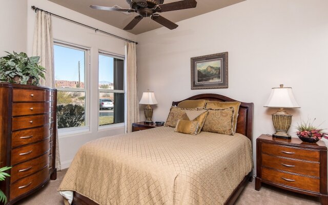 Lava Falls at Entrada Vacation Rentals