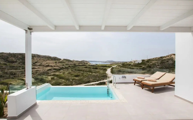 Theros Luxury Villas
