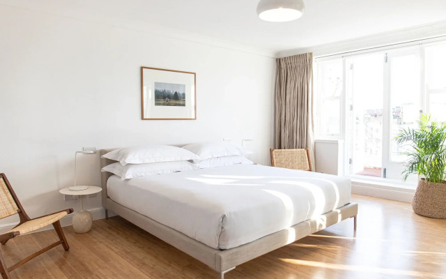 Europa House Apartments