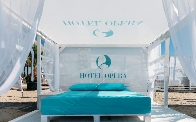 Hotel Opera