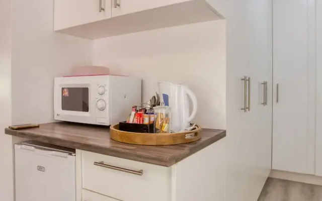 Highlands Lodge Guest House