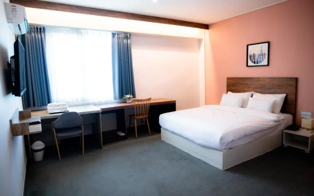 On Hotel
