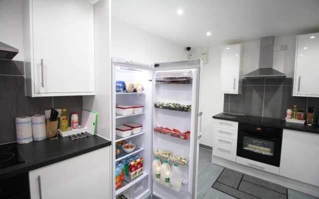Flexistay Ambers Gatwick Aparthotel
