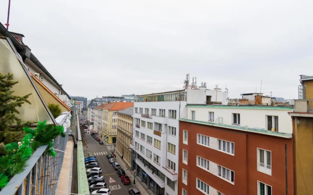 Old Town Studio Apartment
