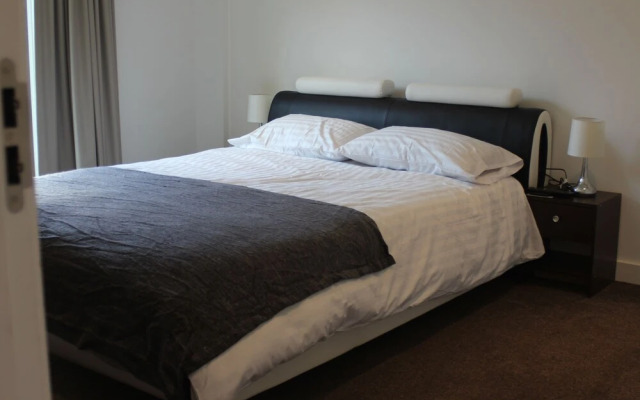 Stratford Luxury Apartment