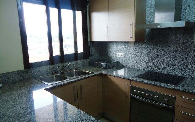 Avenida Fenals Apartment