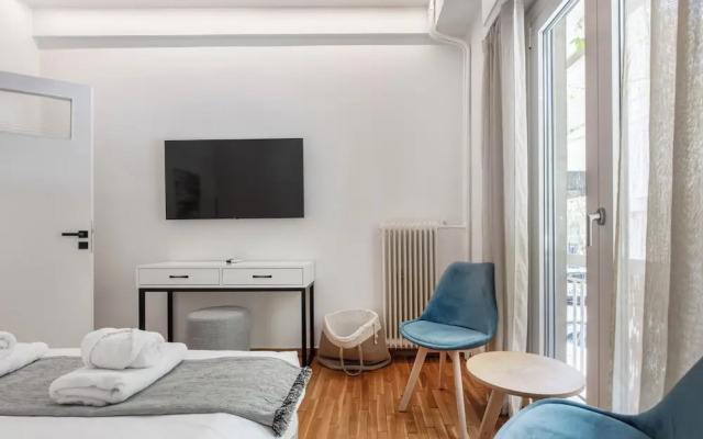 Viora Stunning Deluxe Studio in Athens