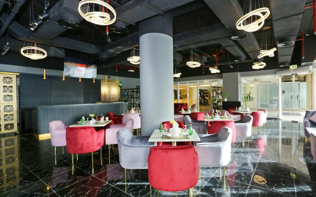 Ivory Grand Hotel Apartments