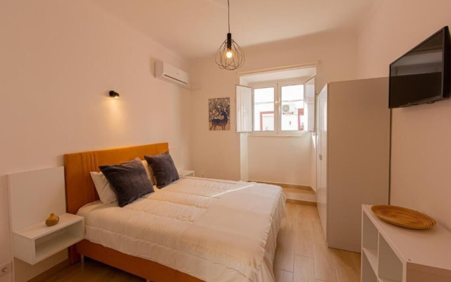 Luxury Palm Suites