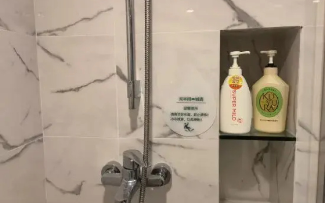 Mambo Hongshanju Business Hotel Apartment (Shenzhen North Railway Station)