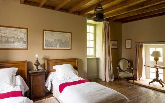 Chateau De Pont-Rilly