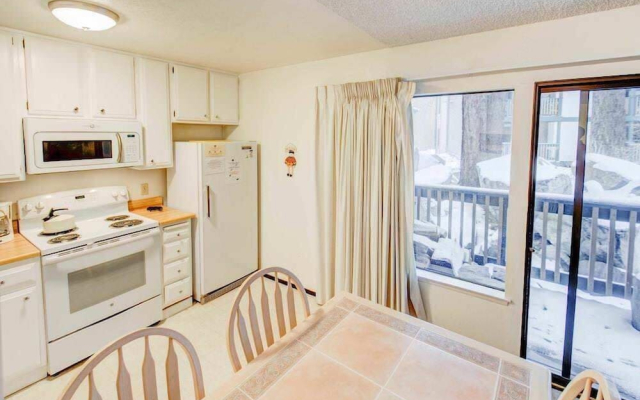 Sherwin Villas- Free Shuttle & Near Skiing!